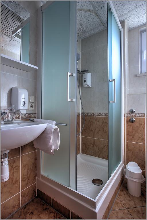 Aparthotel Zaton ザトン エクステリア 写真