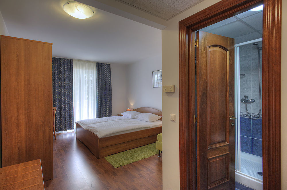 Aparthotel Zaton ザトン エクステリア 写真