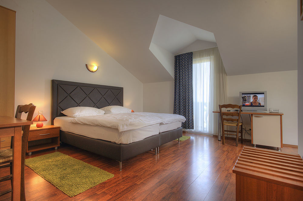 Aparthotel Zaton ザトン エクステリア 写真